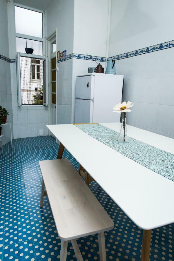 Downtown Shelter - Casa Da Praca Apartment Aveiro Luaran gambar