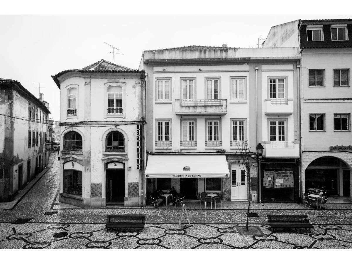Downtown Shelter - Casa Da Praca Apartment Aveiro Luaran gambar