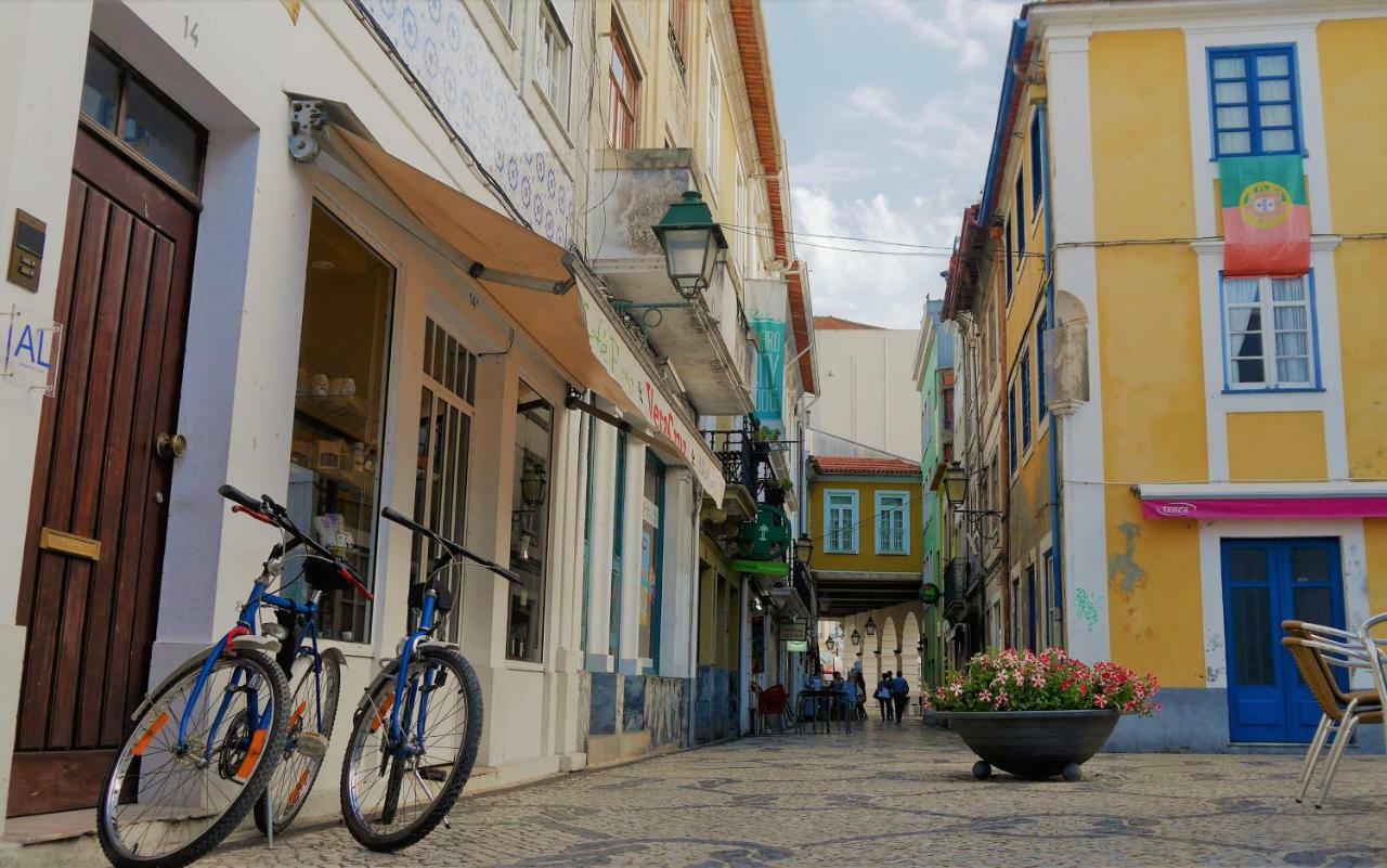 Downtown Shelter - Casa Da Praca Apartment Aveiro Luaran gambar
