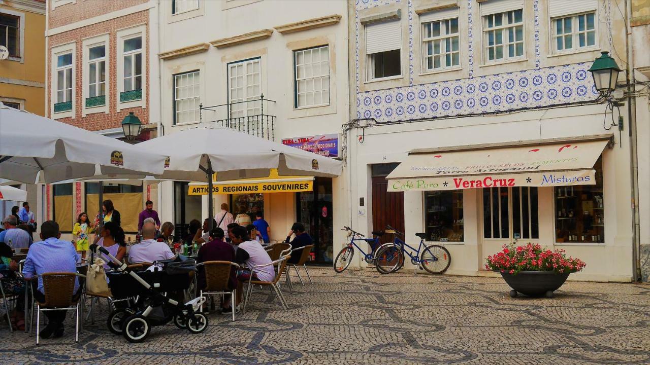 Downtown Shelter - Casa Da Praca Apartment Aveiro Luaran gambar