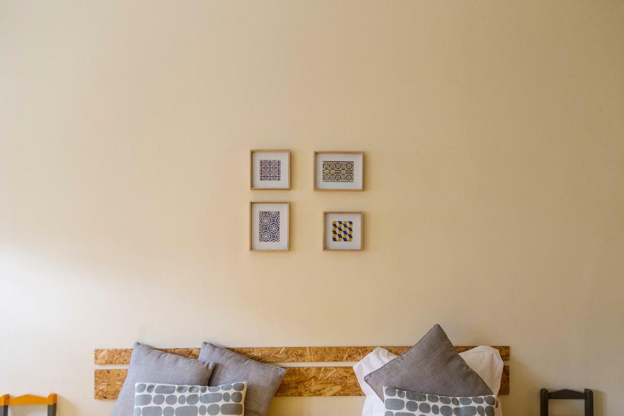 Downtown Shelter - Casa Da Praca Apartment Aveiro Luaran gambar